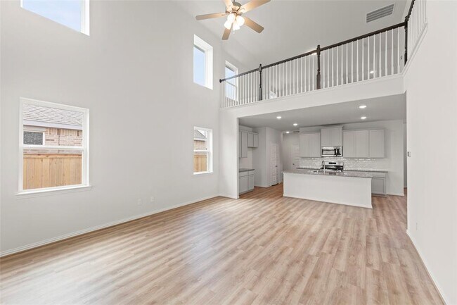 Foto del edificio - 21314 Harris Pk Ct
