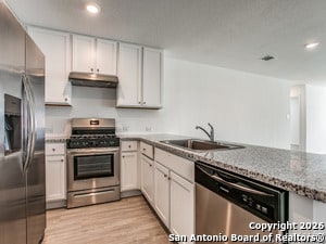 Building Photo - 2902 Gustavo Dr