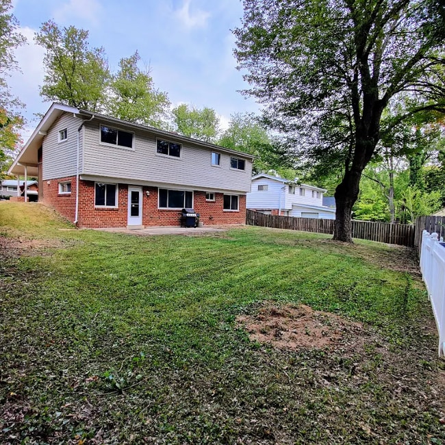 Building Photo - 906 Kenbrook Ct