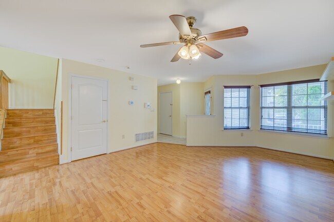 Building Photo - 31 Palmetto Way