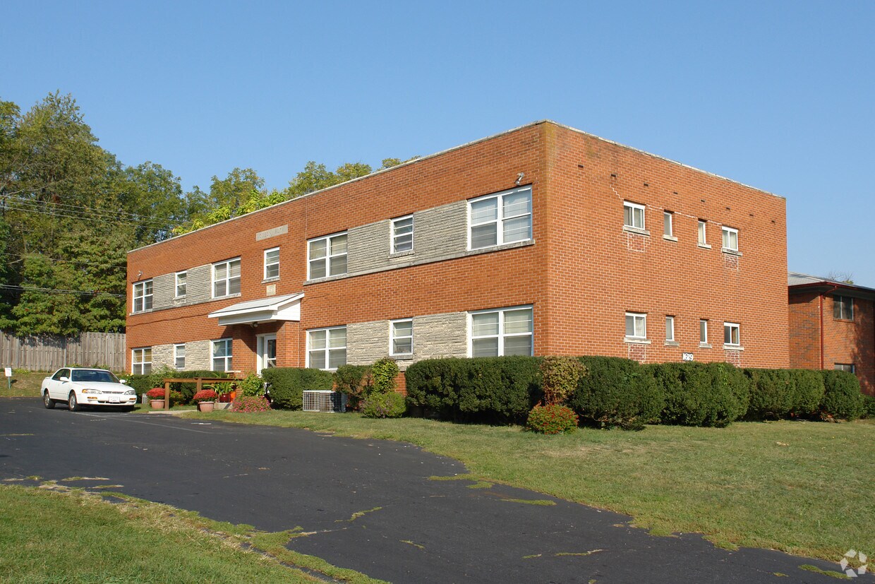 Foto principal - 1619 Alexandria Dr