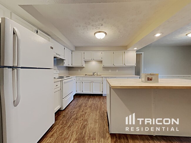 Building Photo - 15 Thornleigh Dr