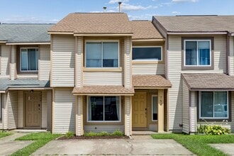 Building Photo - 754 Quesnel Dr
