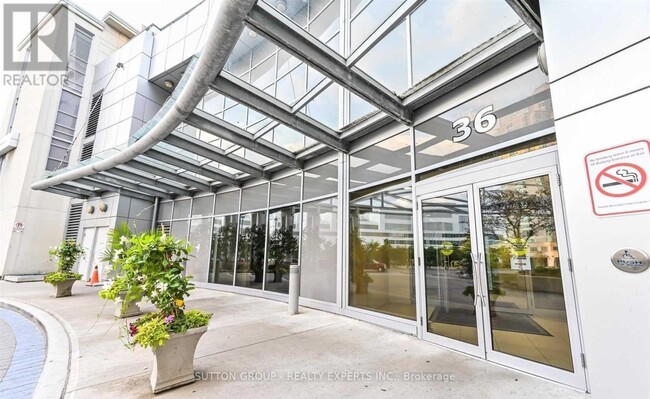 Building Photo - 36 Lee Centre Dr