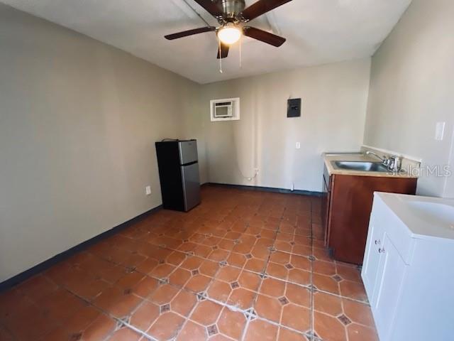 Building Photo - 9718 N Nebraska Ave