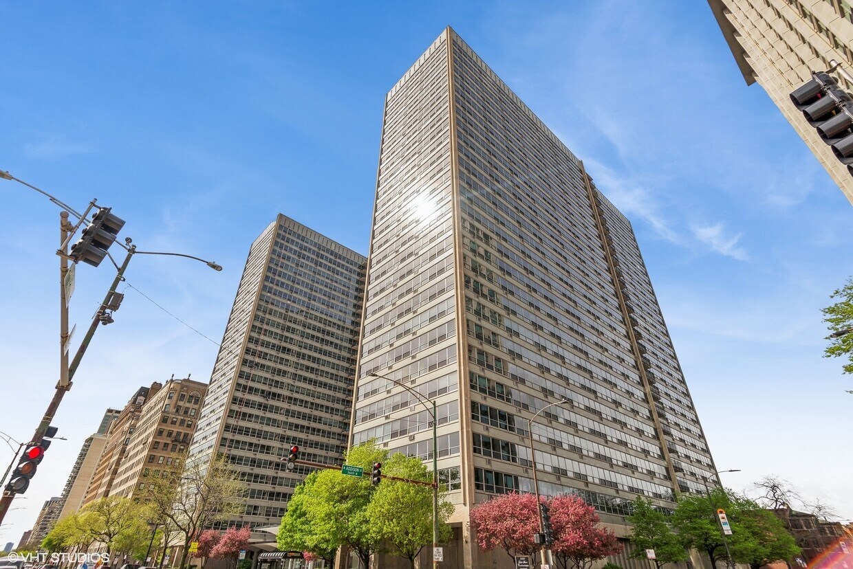 Primary Photo - 3550 N Lake Shore Dr