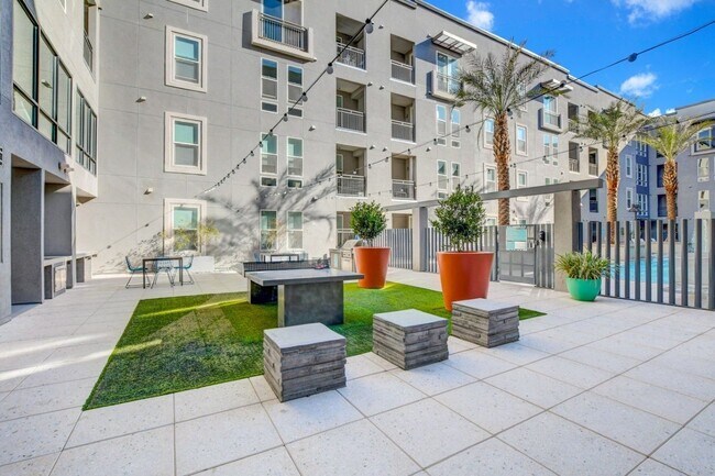 Foto del edificio - Ely on Fremont