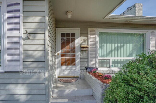 Foto del edificio - 2914 Lilac St