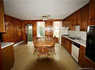 Building Photo - 247 Wakelee Ave