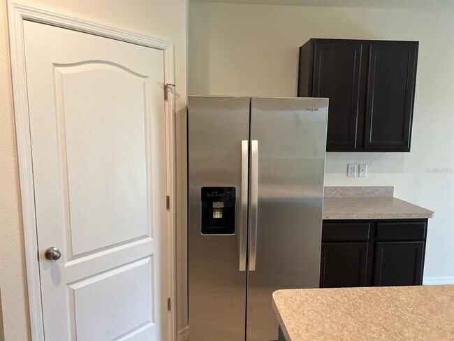 Foto del edificio - 1807 Silverbell Lp