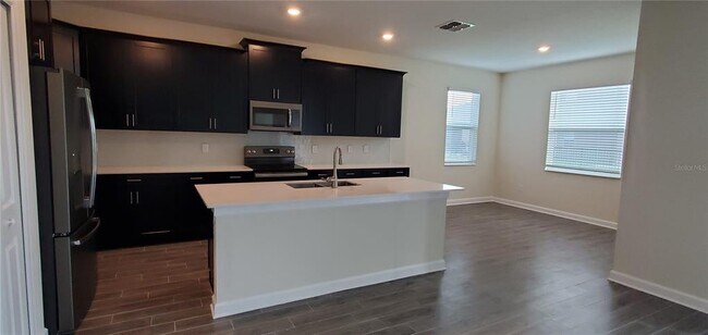 Foto del edificio - 2077 Camden Loop