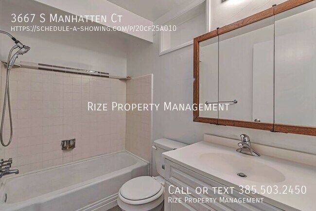 Foto del edificio - 3667 Manhattan Ct