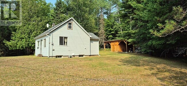 Building Photo - 176 Bay Lake Rd