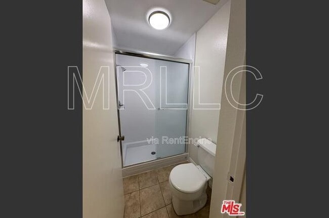 Building Photo - 15207 Magnolia Blvd