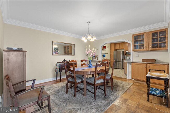 Foto del edificio - 5101 River Rd