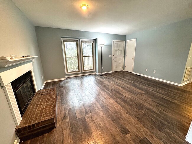 Foto del edificio - 1104 Boone Ln