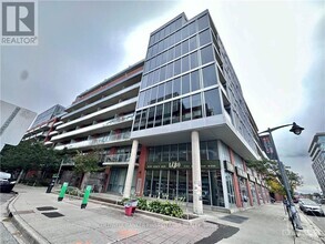 Building Photo - 360-360 McLeod St