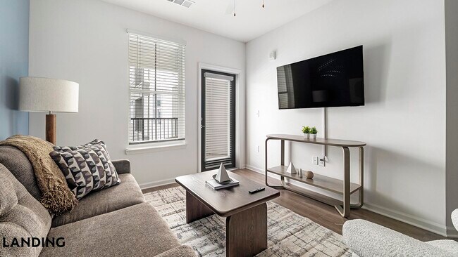 Building Photo - 2800 Milan Ct