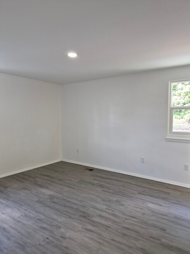 Foto del edificio - 8408 Snowden Loop Ct