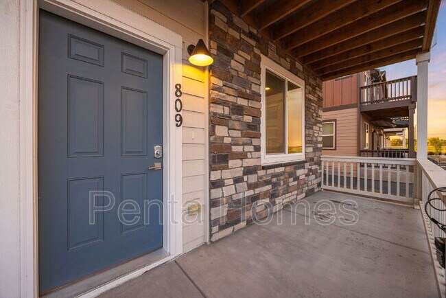 Foto del edificio - 809 Waterthrush Ln