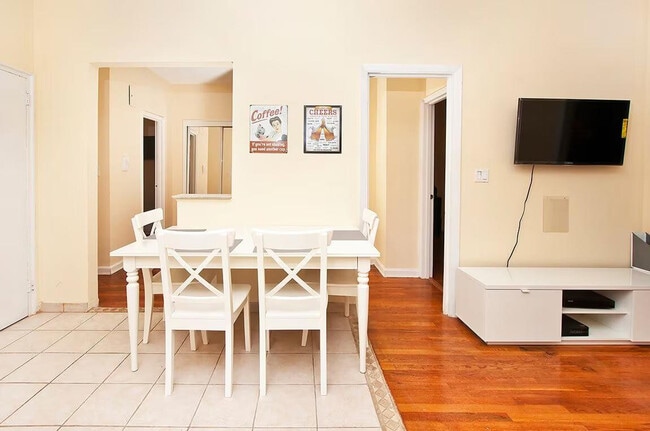 Foto del edificio - 236 E 80th St