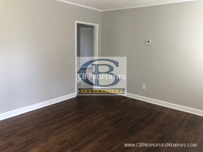 Foto del edificio - 2574 Pershing Ave