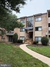 Building Photo - 6300 Hil-Mar Dr