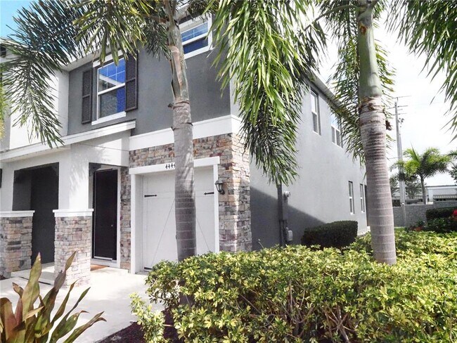 Building Photo - 4444 Aqua Mirage St