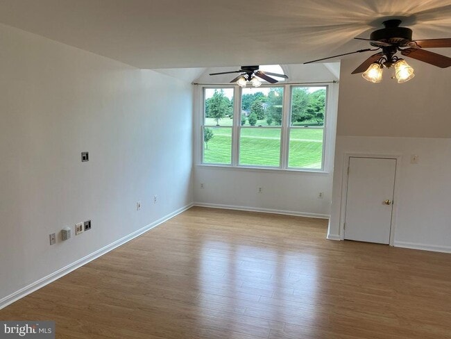 Foto del edificio - 14480 Woodstar Ct