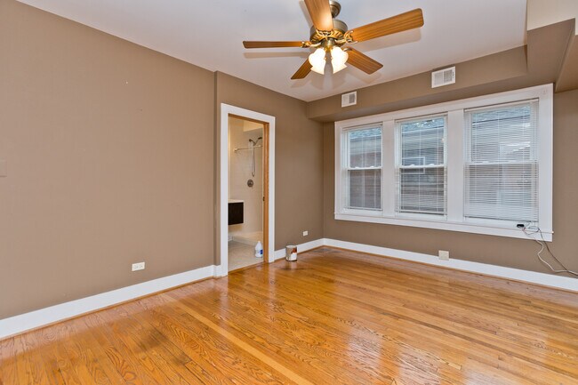 Building Photo - 2937 N Dawson Ave