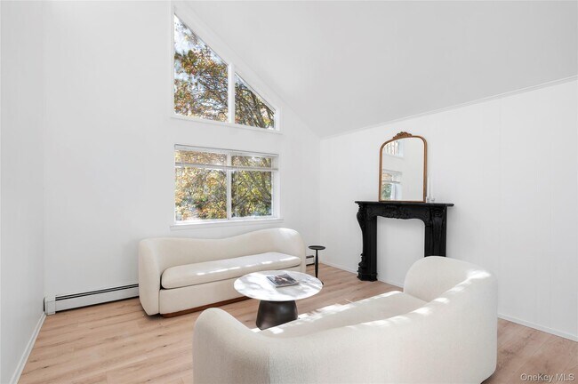 Foto del edificio - 16 Peconic Rd