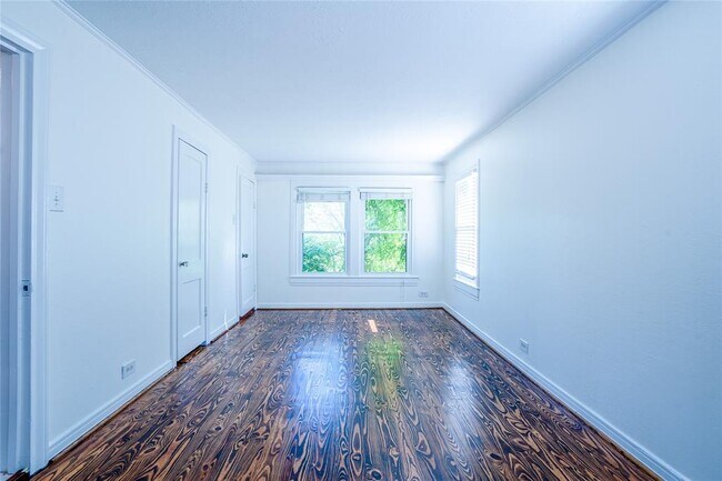 Foto del edificio - 602 Fairbanks St