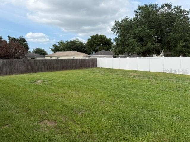 Building Photo - 709 Versailles Ln