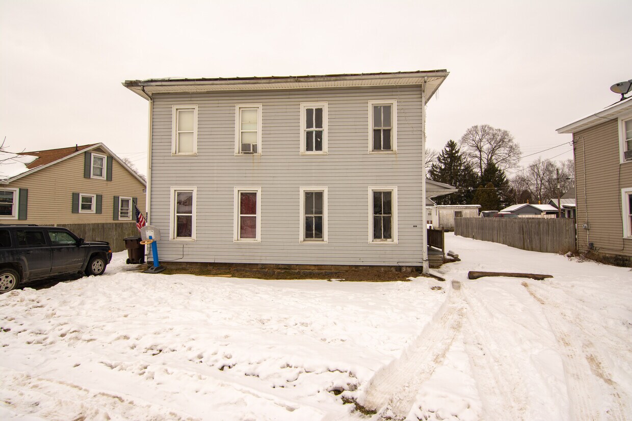 807 Howard St 807 Howard St