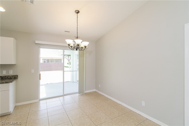 Building Photo - 2225 Mistleto Ln