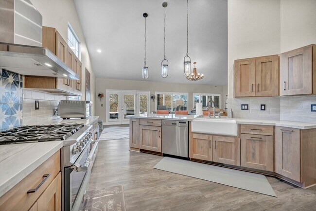 Foto del edificio - 6500 Brookview Cir