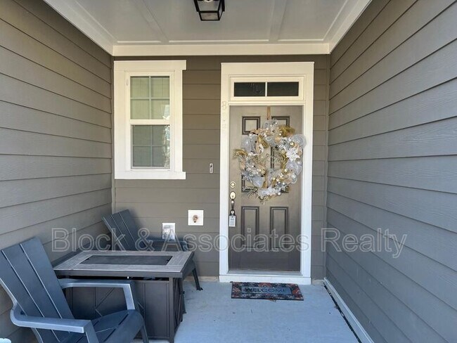 Foto del edificio - 805 New Derby Ln