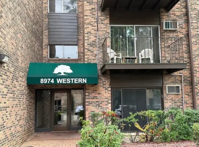 Building Photo - 8974 N Western Ave