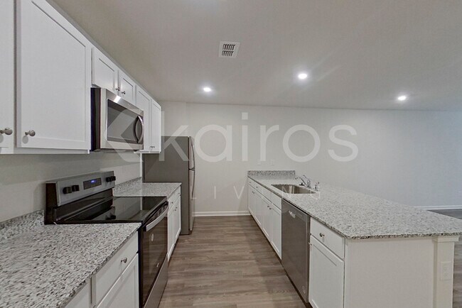 Foto del edificio - 372 Ironwood Ct