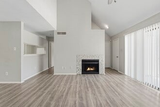 Building Photo - 14550 Fonmeadow Dr