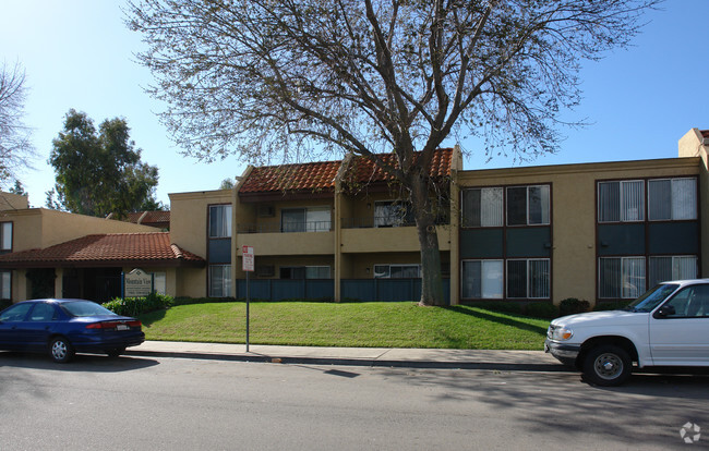 Building Photo - Mountain View Apartments