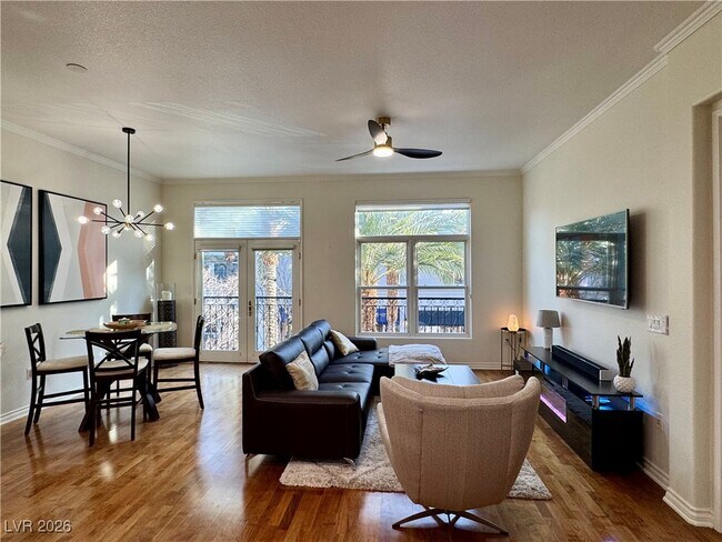 Foto del edificio - 2260 Village Walk Dr