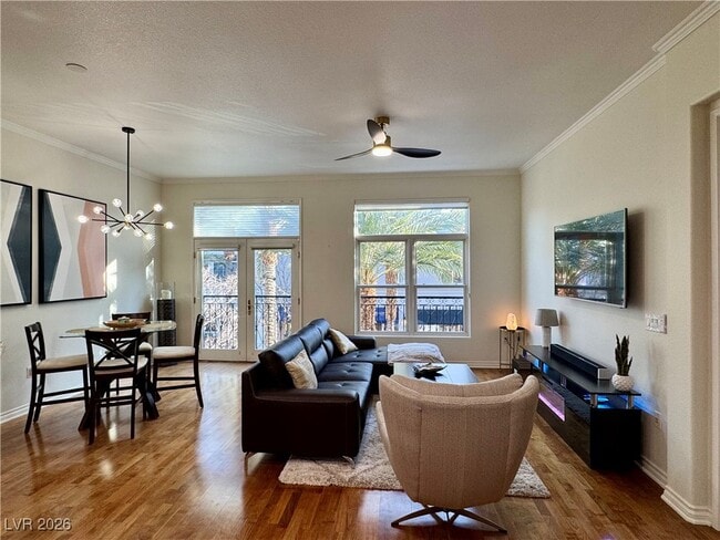 Building Photo - 2260 Village Walk Dr