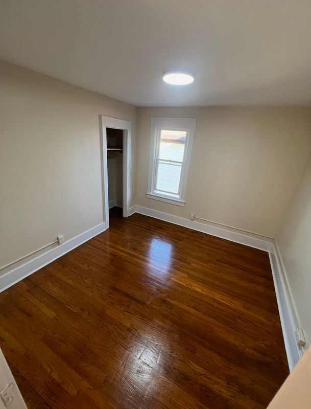 Building Photo - 808 Waverly Pl