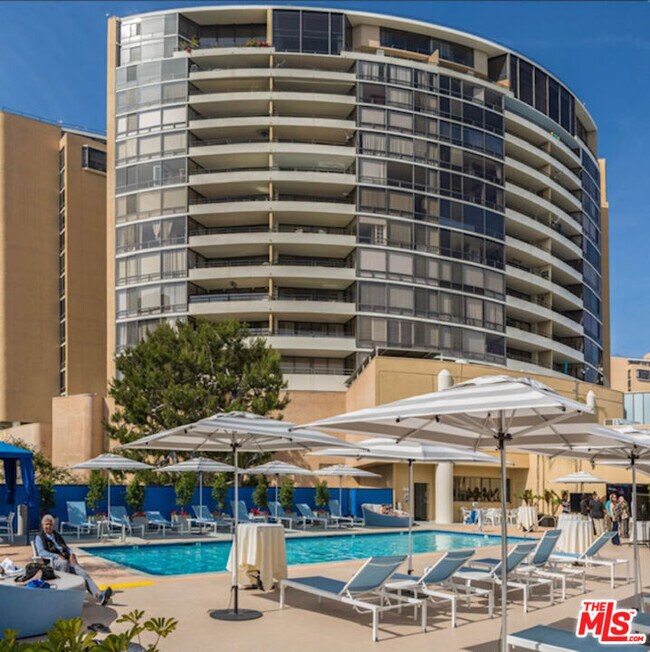Foto del edificio - 4267 Marina City Dr