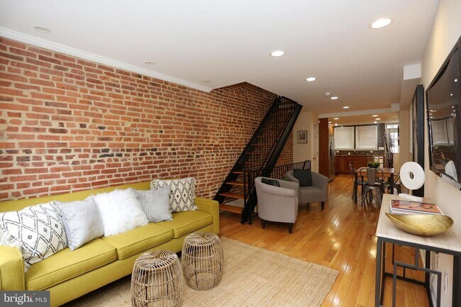 Foto del edificio - 3410 Harmony Ct