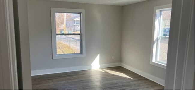 Building Photo - 2010 Appling St