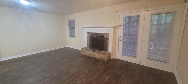 Building Photo - 10257 Fairhaven Rd