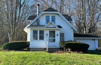 Building Photo - 16 Soloway Ave