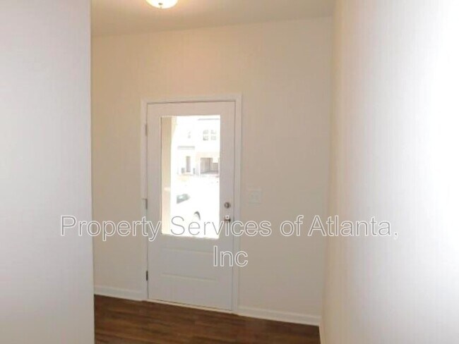 Building Photo - 246 Dupont Dr